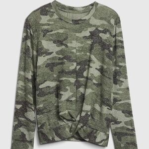 Girls camo shirt by Gap Kids